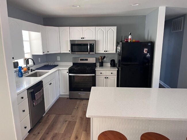 Foto del edificio - 243 Turnwood Dr