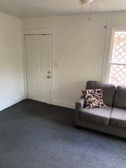 Foto del edificio - 256 E 75th St