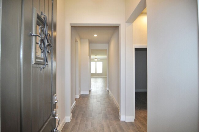Building Photo - Gorgeous NEW BUILD in desirable Argyle!