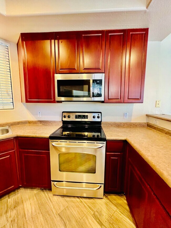 Foto del edificio - 705 W Queen Creek Rd