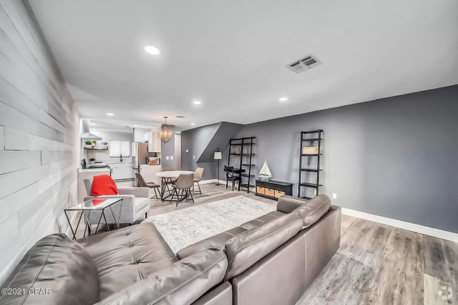 Building Photo - 17751 Panama City Beach Pkwy