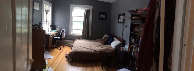 Building Photo - 2 Sparhawk St