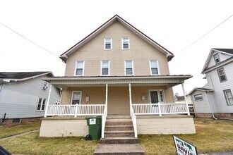 Building Photo - 509-511 Burke St