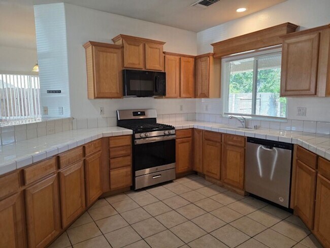 Foto del edificio - 2705 Granite Ridge Pl