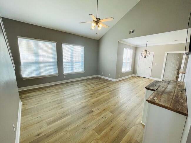 Foto del edificio - 3BR/3BA For Rent