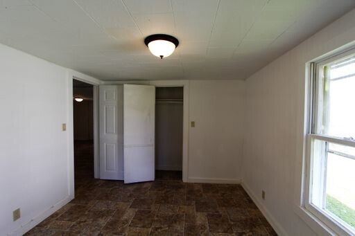 Building Photo - 1414 E. Elk St.