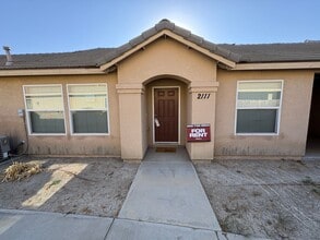 Building Photo - 2111 Bella Oaks Dr