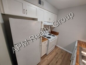 Building Photo - 3938 Eureka St