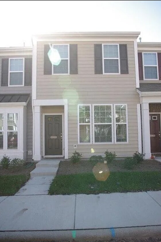 Primary Photo - 2 Bedroom, 2.5 Bathroom Townhome with 2 Parking Spaces in Renaissance Park – Minutes from Downtow...