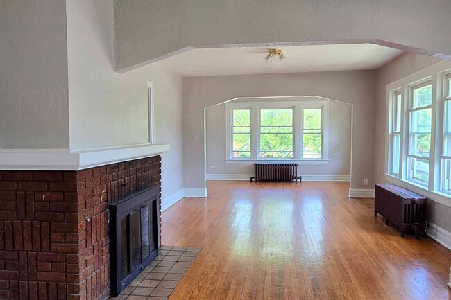 Foto del edificio - 1002 Westmoreland Ave