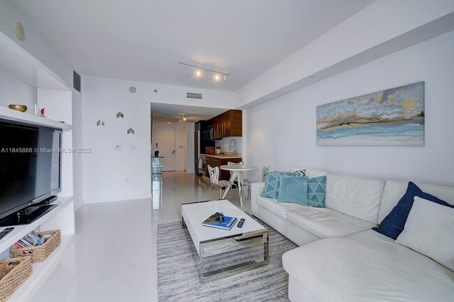 Foto del edificio - 465 Brickell Ave