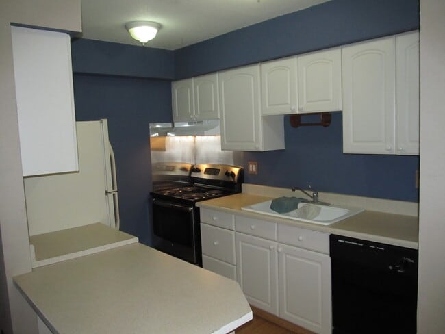 Building Photo - 2806 Eaton St