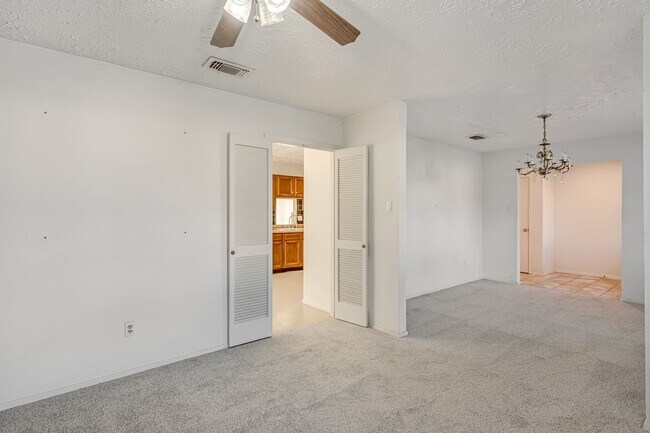 Foto del edificio - 20331 Pinefield Ln