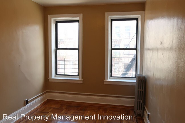 Building Photo - 242 E 51st St