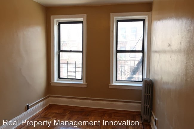 Foto del edificio - 242 E 51st St