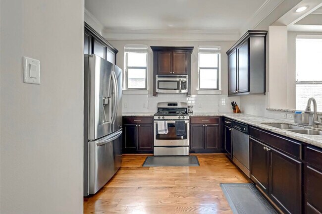 Cocina - 216 W 28th St