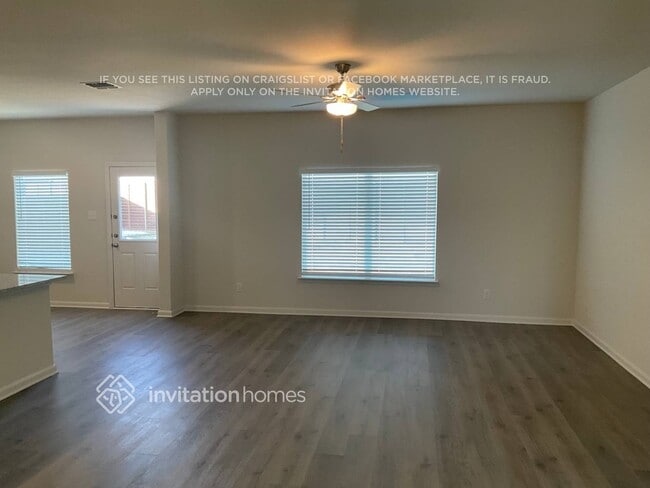 Building Photo - 10001 Pilot Pl