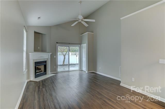 Building Photo - 1121 Sienna Sand Way