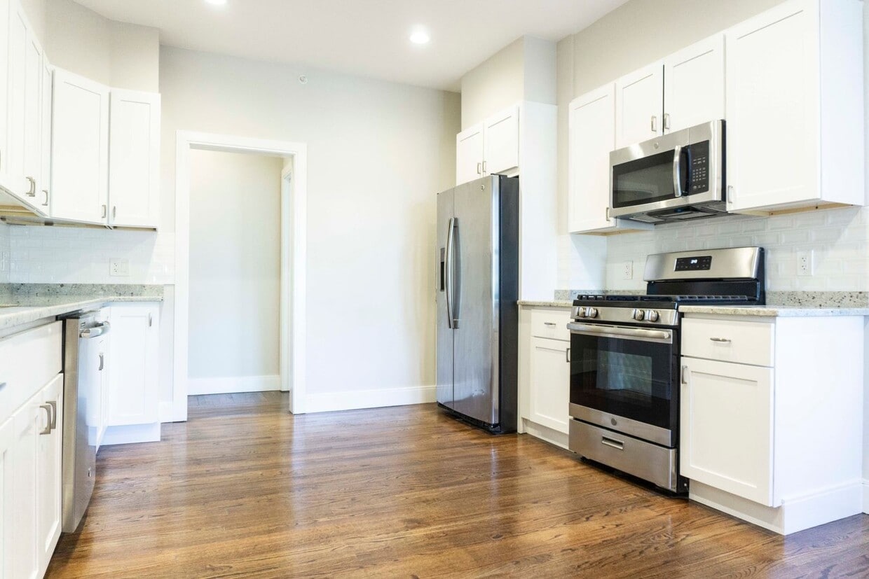 Perfect BC Location, In-Unit Water and Dry... - No Brokers Fee, One Month rent-Free, Heat,...