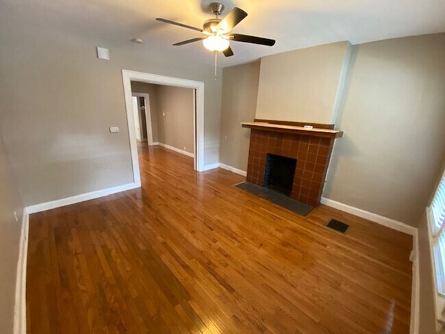 Foto del edificio - Indianola Ave 2567-2569 WACPM