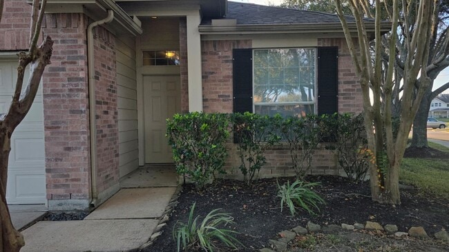 Building Photo - 421 Abbey Ln