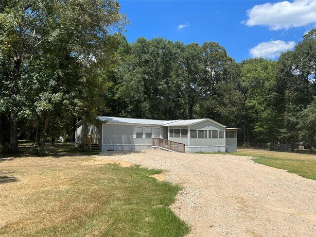 Foto del edificio - 16009 Hill and Dale Terrace Dr