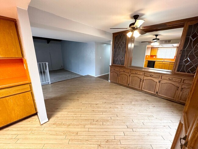 Foto del edificio - Beautiful 3 bed/2 bath unit in Huntington Beach