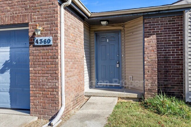 Foto del edificio - 4360 Cobblestone Knoll Dr