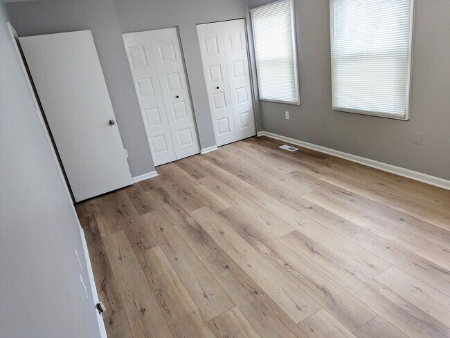 Foto del edificio - 2219 Anvil Ln