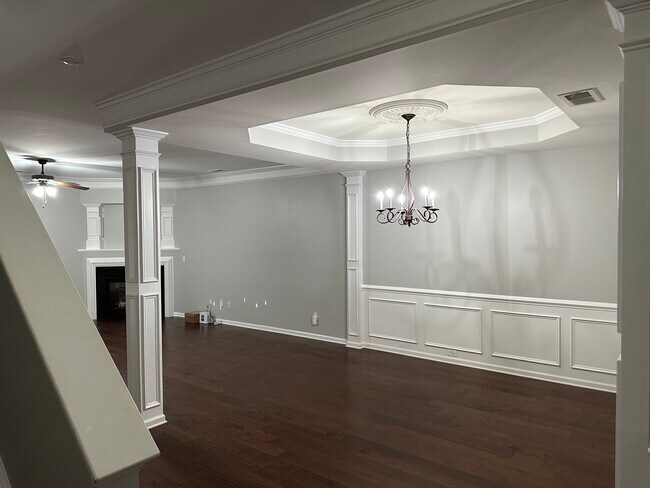 Building Photo - 9316 Macquarie Ln