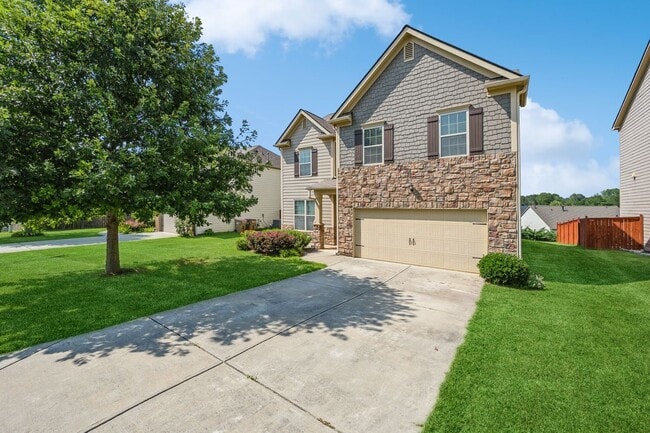 Building Photo - 3535 Golden Gate Ln