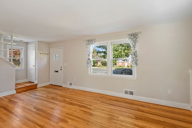 Building Photo - Beautiful Brick Colonial