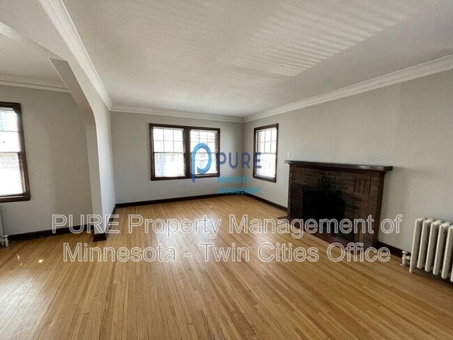 Building Photo - 4729 Chicago Ave