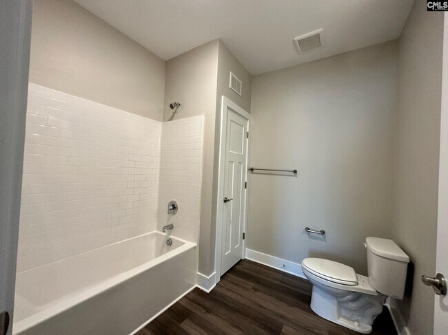 Foto del edificio - 363 Galaxy Ln