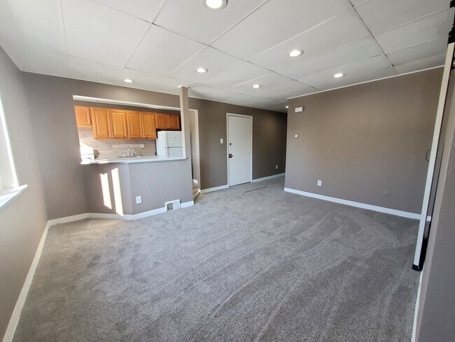 Foto del edificio - 5715 E Liberty Blvd