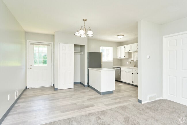 Interior Photo - Chase Woods Manor Townhomes