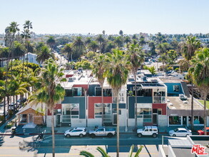 Building Photo - 1320 Abbot Kinney Blvd