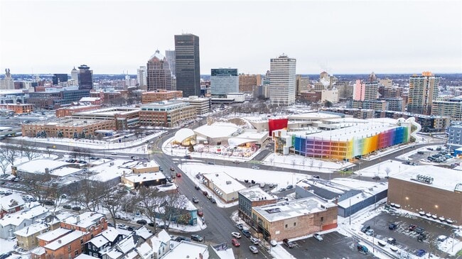Foto del edificio - 186 Monroe Ave