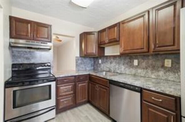Foto del edificio - 1400 NE 57th St
