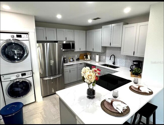 Foto del edificio - 1756 2nd St NE