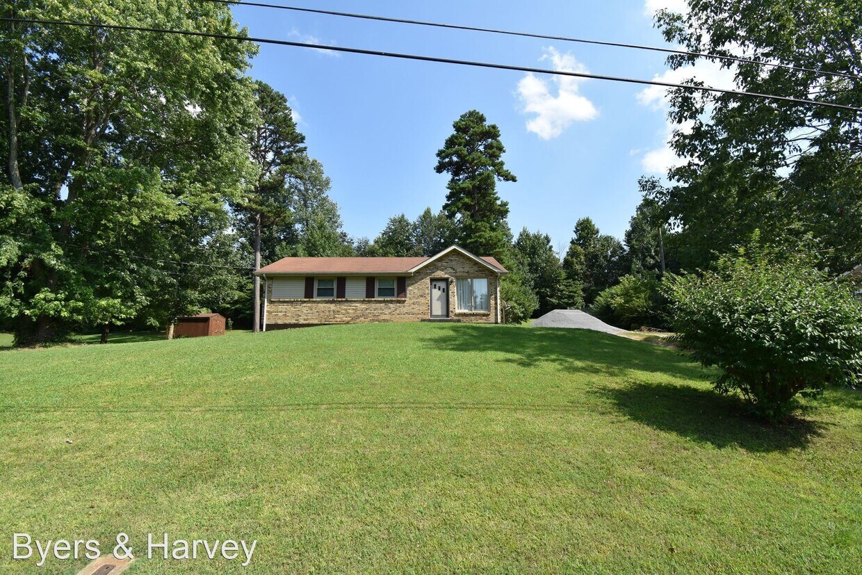 Primary Photo - 3 br, 1 bath House - 1322 Shady Lawn Drive