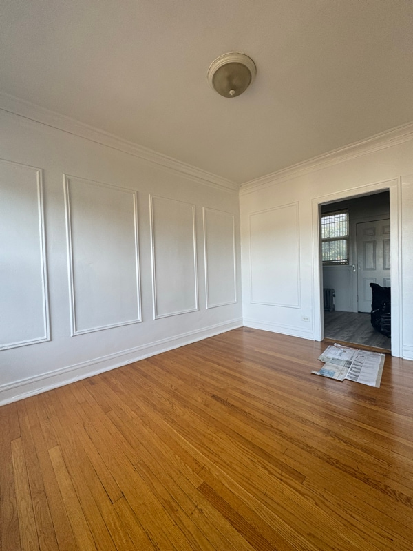 Building Photo - 1726 E 70th St