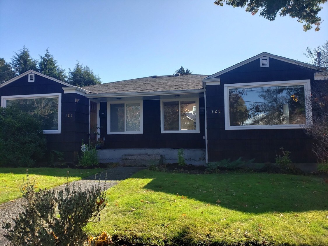 Foto principal - Sweet bright duplex in Ballard