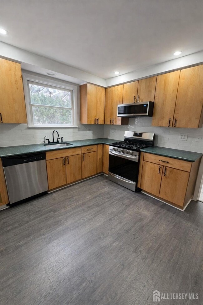 Building Photo - 149 N 5th Ave