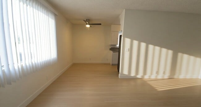 Building Photo - 531 S Shelton St