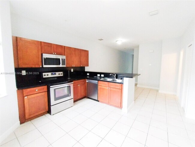 Building Photo - 3802 Shoma Dr