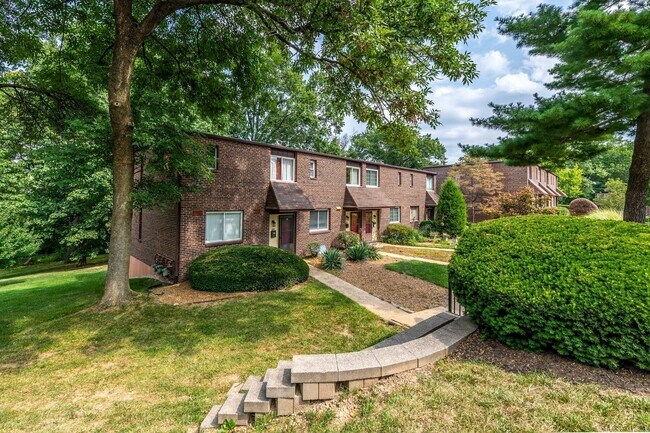 Foto del edificio - 25 Tower Hill Ct