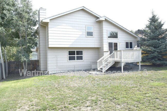 Foto del edificio - 3420 Cedarlawn Dr