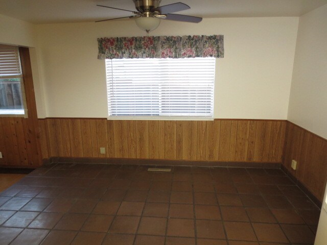 Foto del edificio - 5646 Park Crest Dr