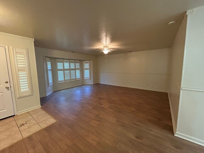 Building Photo - 3 Bedroom Home for Rent in Anderson CA | Large Family Room, 2 Car Garage, Pet Friendly